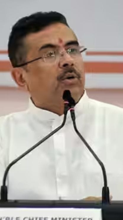 'স্কুলেই যদি পূর্ণাঙ্গ বন্দেমাতরম না সেখান তাহলে এই টুকরে টুকরে গ্যাং...'