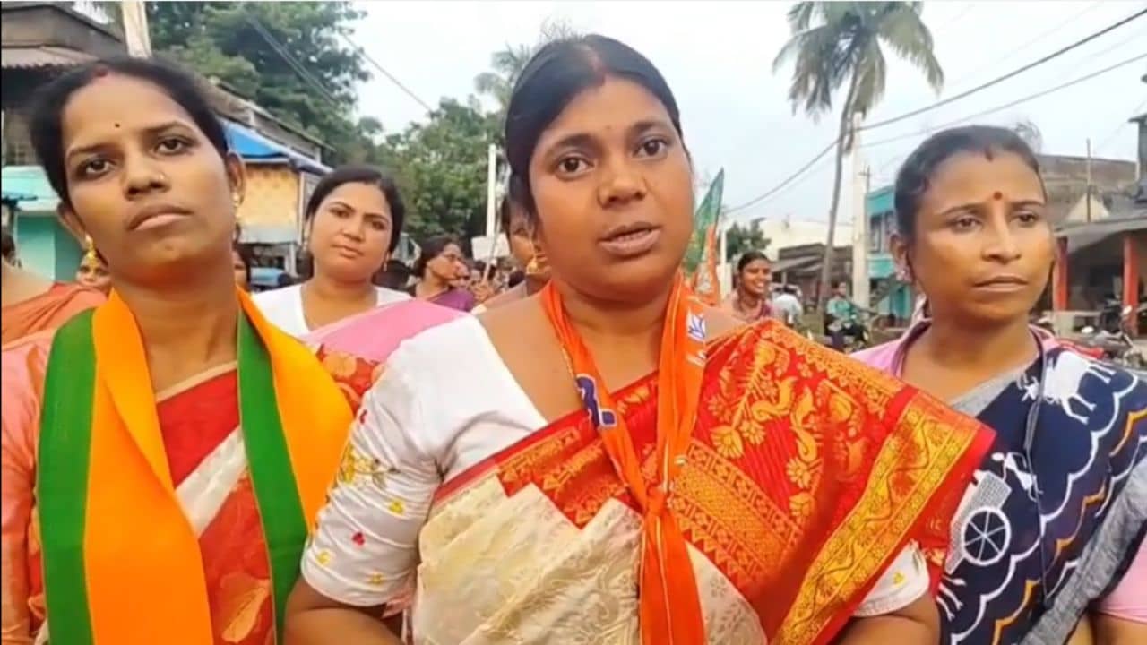 Annapurna Yogana Scheme: যশস্বী প্রধানমন্ত্রীকে ধন্যবাদ, অন্নপূর্ণা যোজানা পেয়ে পথে মহিলারা