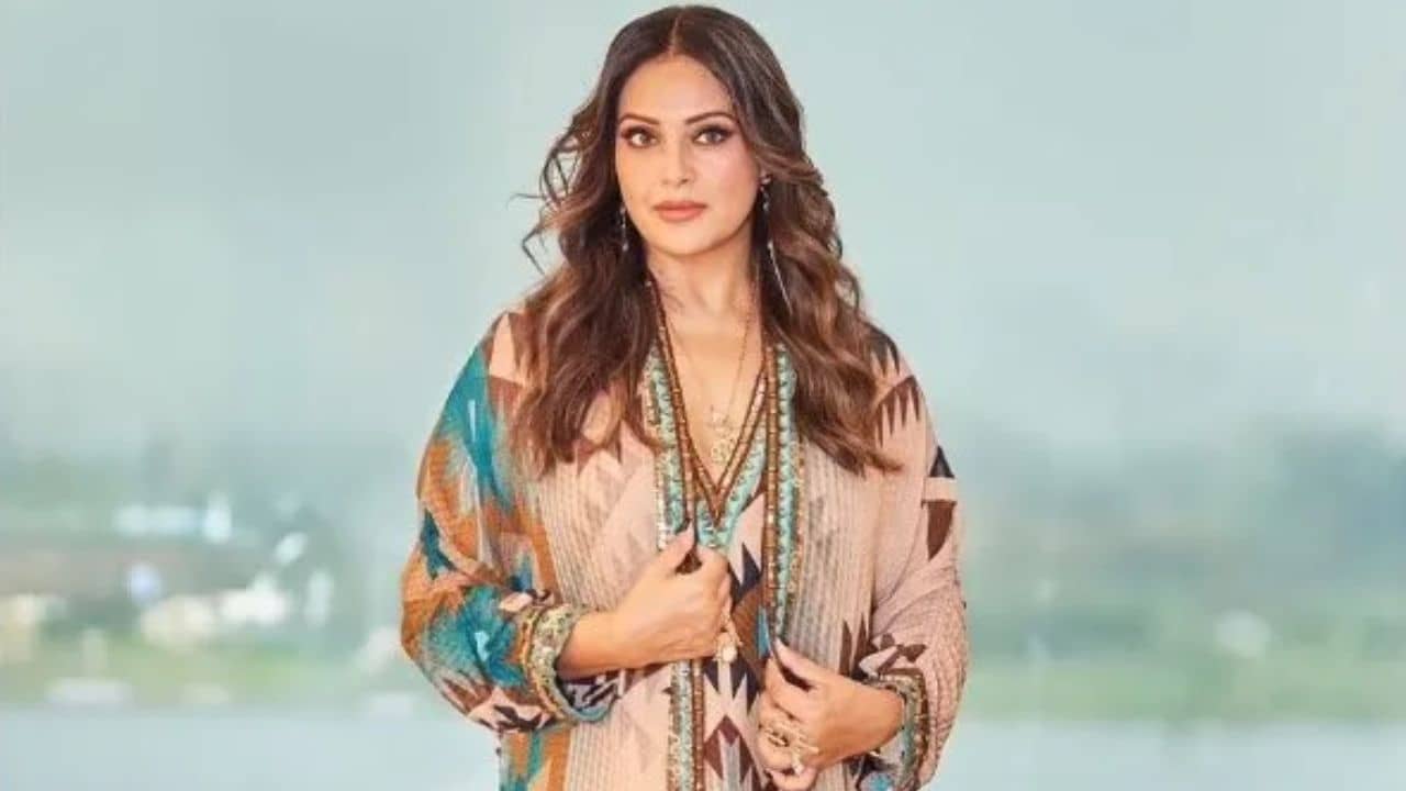 Bipasha Basu: ৪৭ বছরের বিপাশার হাঁটু ৬৫ বছরের বৃদ্ধার মতো! কোন রোগে আক্রান্ত বিপাশা? এখন আছেন কেমন?