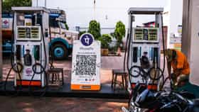 E20 Petrol-এ জল মেশানো হচ্ছে? এক হাজারেরও বেশি নমুনা পরীক্ষা