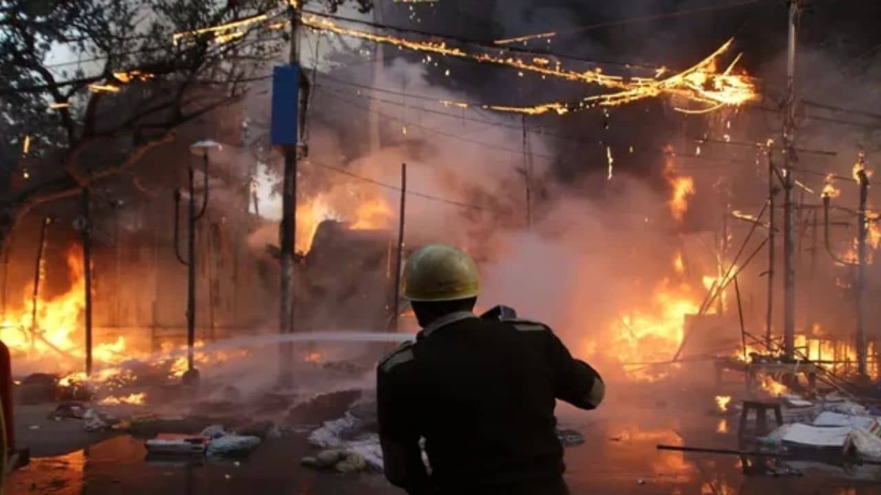 Major fire accidents In WB: সেই স্টিফেন কোর্ট থেকে নিউ মার্কেট, আজও জতুগৃহ কলকাতা