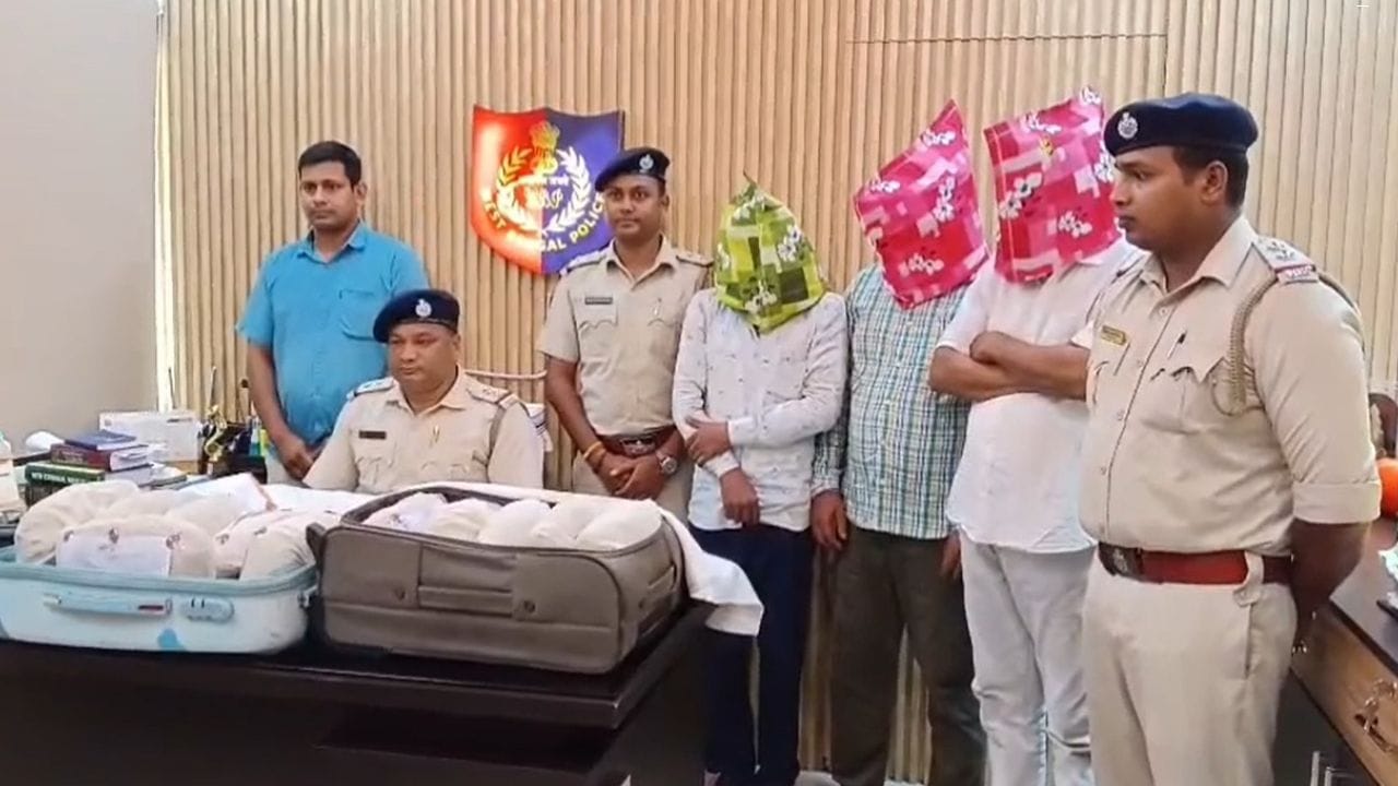 Hooghly Cannabis Smuggling (1)