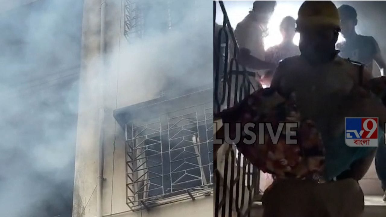 Fire in Howrah: পাঁজাকোলা করে নামাচ্ছেন কর্মীরা, হাওড়ার আবাসনে বিধ্বংসী আগুন