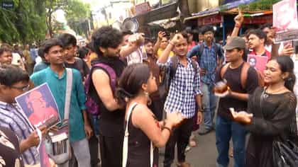 LIVE: তপ্ত ৮ বি, ABVP-SFI-এর মিছিল, পুলিশের ব্যারিকেড ভাঙার চেষ্টা