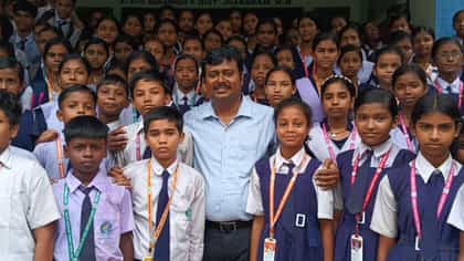 ছকভাঙা শিক্ষাদান, জাতীয় শিক্ষক পুরস্কার পাচ্ছেন 'ভূগোল স্যর' শান্তনু