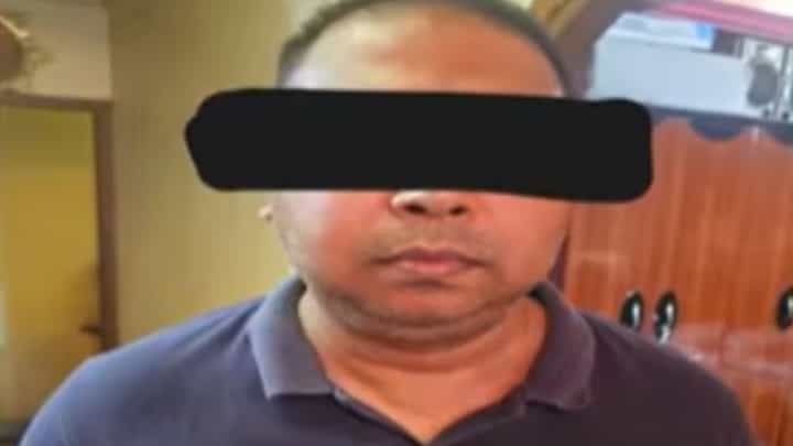 Kolkata Hotel Fire: মির্জা গালিব স্ট্রিটের হোটেলে মৃত্যুমিছিল, গ্রেফতার মালিক Kolkata Hotel Fire: মির্জা গালিব স্ট্রিটের হোটেলে মৃত্যুমিছিল, গ্রেফতার মালিক