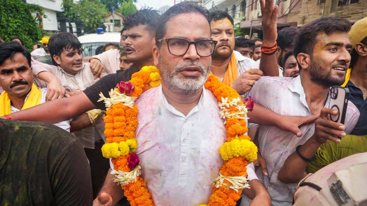 Prashant Kishor: আমার অফিসে CV পাঠান, জিতেই ১০০০০ চাকরির আশ্বাস প্রশান্ত কিশোরের