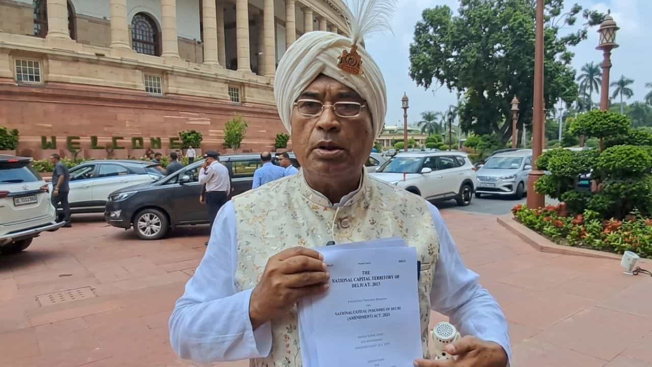Ananta Maharaj: উনি দেশ স্বাধীন করেছে এমন কোনও তথ্য পাইনি, অন্যায় করলে ক্ষমা চাইতাম: অনন্ত মহারাজ Ananta Maharaj: উনি দেশ স্বাধীন করেছে এমন কোনও তথ্য পাইনি, অন্যায় করলে ক্ষমা চাইতাম: অনন্ত মহারাজ