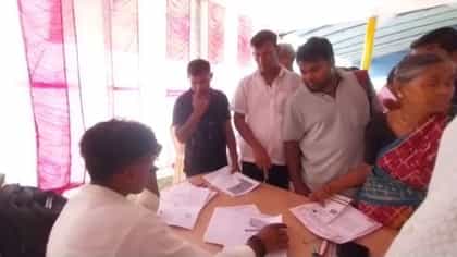 প্রতিবেশীর সই, হিন্দু সার্টিফিকেট ক্যাম্পে জমা দিলে মিলবে নাগরিকত্ব