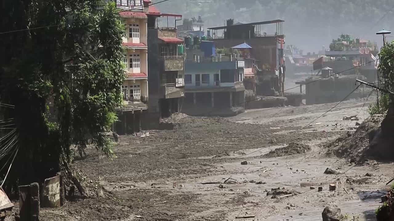 Nepal Floods: নেপালে বিপদসীমার ওপর দিয়ে বইছে জল, বিহার-UPর বিপদ এড়াতে একযোগে ময়দানে তিন মন্ত্রক Nepal Floods: নেপালে বিপদসীমার ওপর দিয়ে বইছে জল, বিহার-UPর বিপদ এড়াতে একযোগে ময়দানে তিন মন্ত্রক