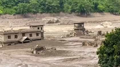 LIVE: নেপালে মহাপ্রলয়! হড়পা বানে নিখোঁজ ১০৫ ভারতীয়