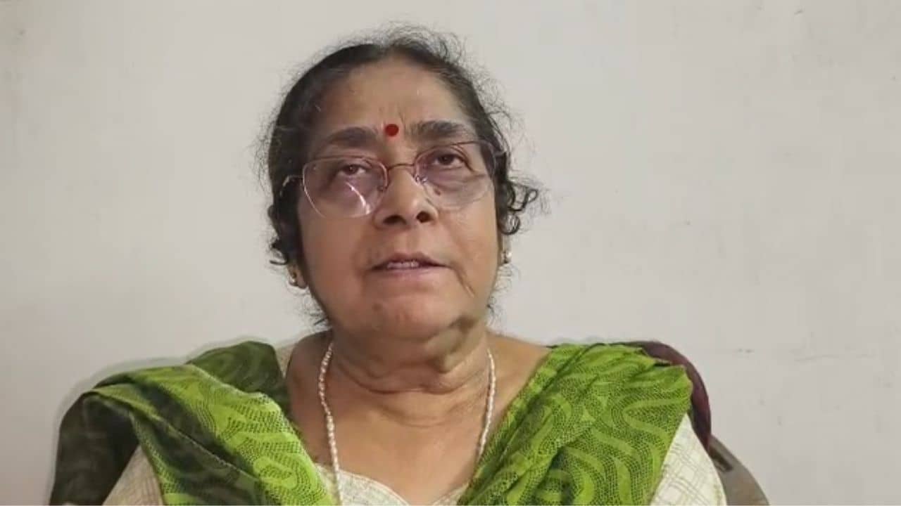 Nepal Flash Flood Survivor: পাহাড়ের গায়ে দেখি ধোঁয়া, তারপরই..., ১০ মিনিটের চা বিরতিই বাঁচাল জীবন, মৃত্যুকে চাক্ষুস করেও ফের কৈলাসে যাওয়ার স্বপ্ন দেখছেন উত্তরপাড়ার অঞ্জনা সান্যাল
