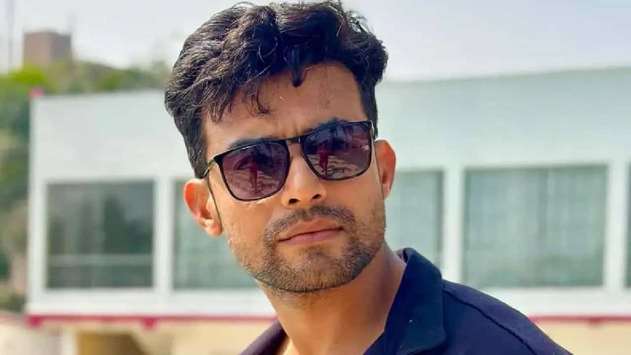 Ranojoy Bishnu: বিচ্ছেদ গুঞ্জনের মাঝেই রণজয়ের অ্যাংজাইটি অ্যাটাক! ঠিক কী হয়েছিল? মুখ খুললেন অভিনেতা Ranojoy Bishnu: বিচ্ছেদ গুঞ্জনের মাঝেই রণজয়ের অ্যাংজাইটি অ্যাটাক! ঠিক কী হয়েছিল? মুখ খুললেন অভিনেতা