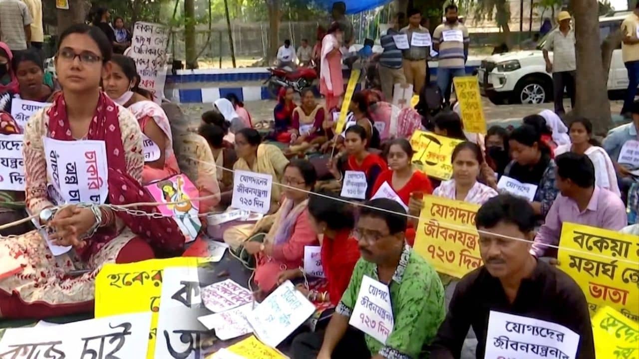 Teachers Recruitment: স্থগিত হয়ে গেল একাদশ-দ্বাদশ শ্রেণির শিক্ষক নিয়োগ প্রক্রিয়া