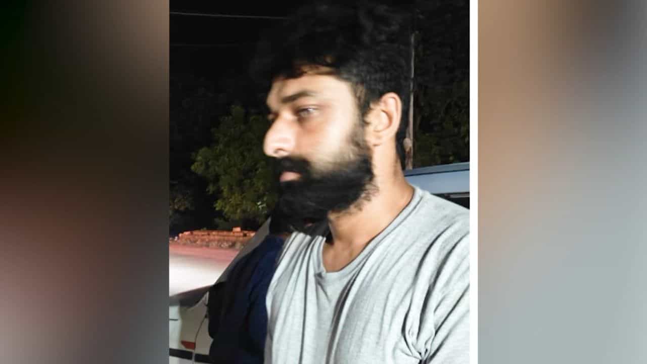 STF: স্বপ্ন ছিল পাকিস্তান আর্মিতে যোগদানের, চাকরি না হওয়ায় ISI এজেন্ট, কলকাতায় কতবার এসেছিল জঙ্গি ইজাজ? STF: স্বপ্ন ছিল পাকিস্তান আর্মিতে যোগদানের, চাকরি না হওয়ায় ISI এজেন্ট, কলকাতায় কতবার এসেছিল জঙ্গি ইজাজ?