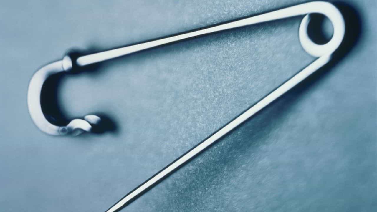 Safety Pin History: ক্ষুদ্র এক সেফটি পিন! জানেন এর নেপথ্যে লুকিয়ে রয়েছে ১৭০ বছরের কোন ইতিহাস? Safety Pin History: ক্ষুদ্র এক সেফটি পিন! জানেন এর নেপথ্যে লুকিয়ে রয়েছে ১৭০ বছরের কোন ইতিহাস?