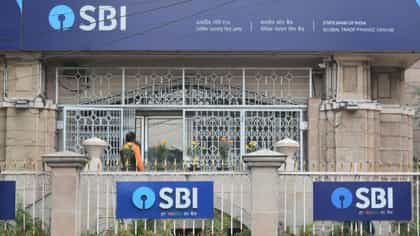 ১ অক্টোবর থেকে বাড়ছে চার্জ! SBI গ্রাহকদের জন্য গুরুত্বপূর্ণ আপডেট