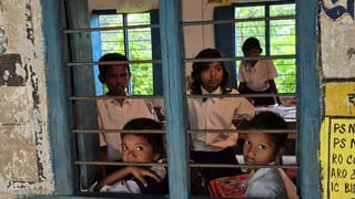 Jhargram School Closed: জ্বলছে না উনুন, চড়ছে না মিড ডে মিলের হাঁড়ি! দু’দিন ধরে খালি পেটেই ফিরছে পড়ুয়ারা