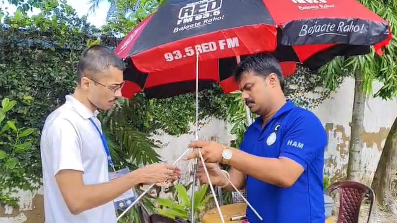 Sodepur Ham Radio: মোবাইলে নেটওয়ার্ক নেই? তারপরেও পৌঁছবে জরুরি বার্তা, কীভাবে? জেনে নিন