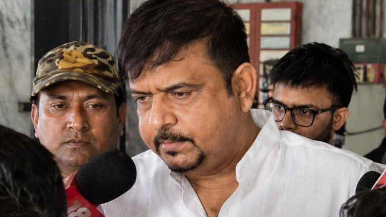 Sujit Bose case: রায়দান স্থগিত বলে বিচারপতির ঘর থেকে ফাইল নিয়ে আসার চেষ্টা! সুজিত বসুর মামলায় যা পদক্ষেপ বিচারপতির