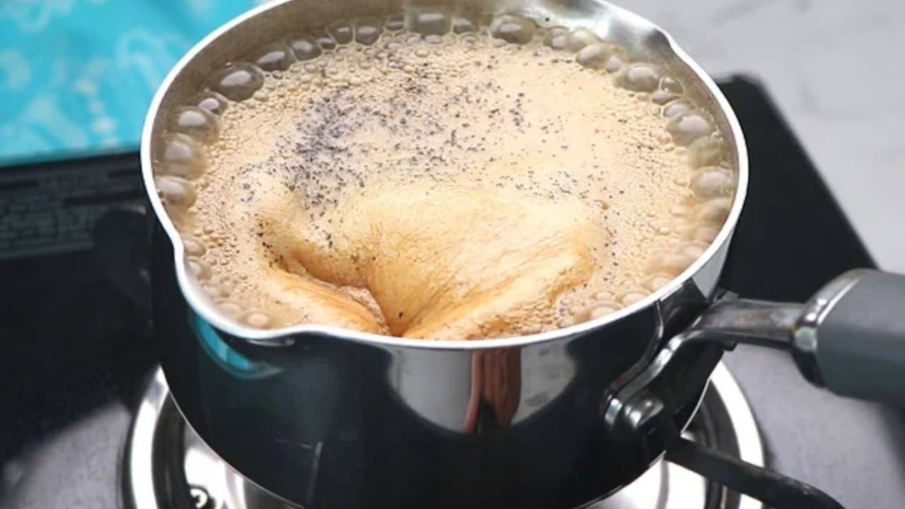 Tea without sugar: চিনি ছাড়াই চা হবে মিষ্টি! ফোটানোর সময় ফেলে দিন এই একটি জিনিস