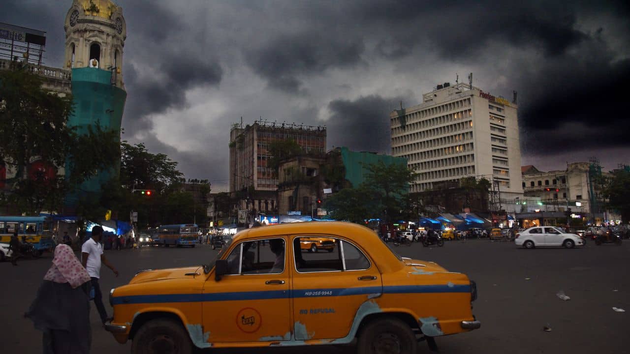 Bengal Weather latest Update: বৃহস্পতি-শুক্রতে কলকাতা-সহ ৭ জেলায় প্রবল দুর্যোগের সতর্কতা