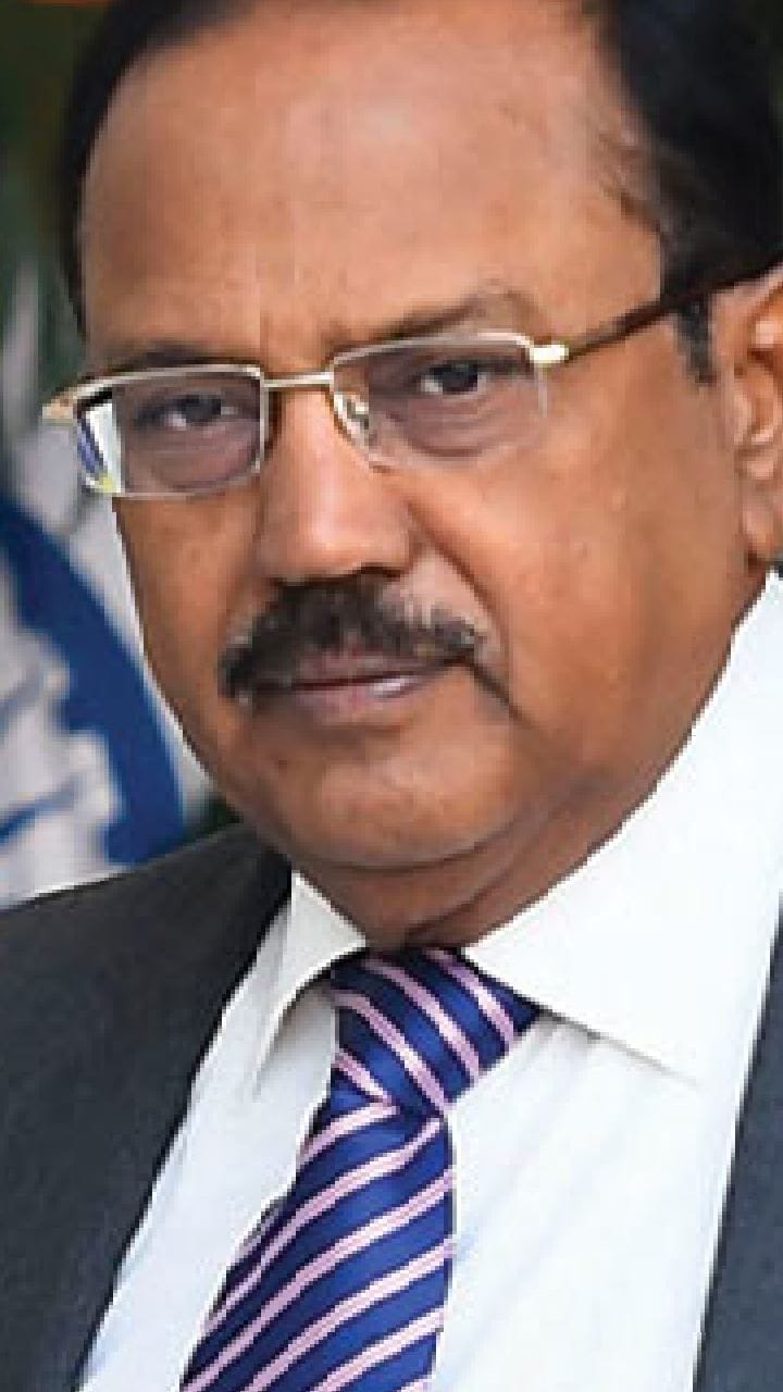 'ক্ষুদ্র স্বার্থ ভুলে দেশের সেবা আগে...', যুবসমাজকে বার্তা অজিত ডোভালের