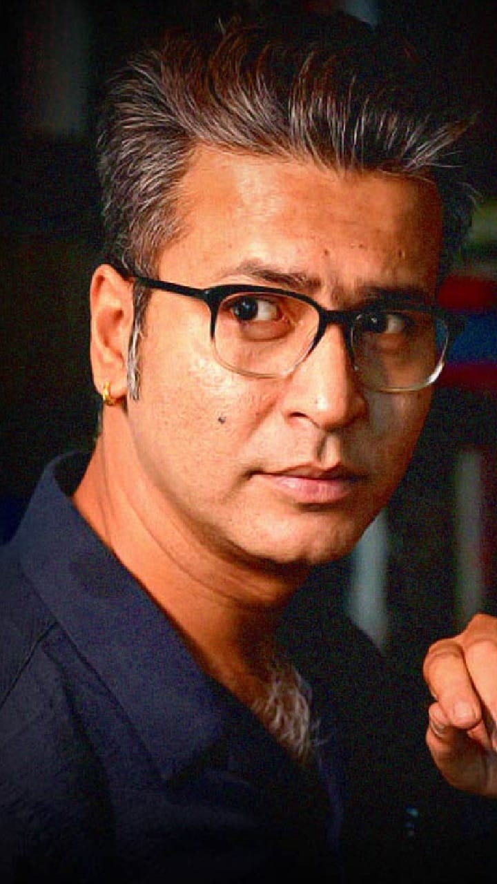 সৃজিতের তৈরি করা গান প্রথমবার গাইলেন অনির্বাণ