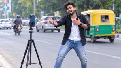 সোশ্যাল মিডিয়ায় ভিডিয়ো বানালেই সরকার দেবে ১০ হাজার থেকে ১ লাখ টাকা!
