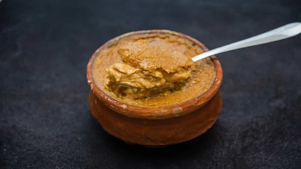 Nabadwip Lal Doi recipe: কৃত্রিম রং ছাড়া, ঘরেই বানিয়ে ফেলুন পারফেক্ট নবদ্বীপের লাল দই! Nabadwip Lal Doi recipe: কৃত্রিম রং ছাড়া, ঘরেই বানিয়ে ফেলুন পারফেক্ট নবদ্বীপের লাল দই!