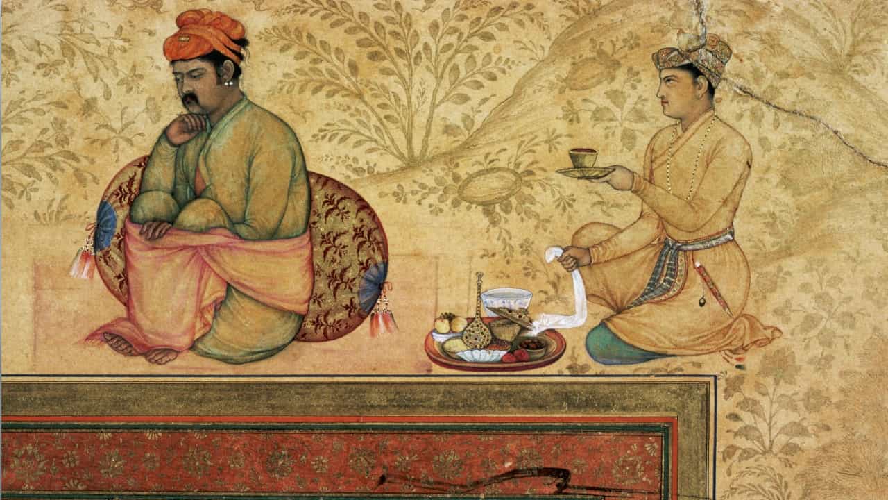 Secret History of Mughal: আমরা খাই চেটেপুটে, আর মোঘলরা হাত মুছে ফেলে দিতেন ডাস্টবিনে! জানেন কোন খাবার? Secret History of Mughal: আমরা খাই চেটেপুটে, আর মোঘলরা হাত মুছে ফেলে দিতেন ডাস্টবিনে! জানেন কোন খাবার?