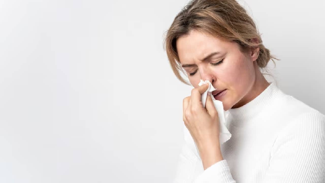Cold and flu tips: সর্দিতে নাক বন্ধ? ভুলেও বারবার নাক ঝাড়বেন না, বরং এটা করে ফেলুন