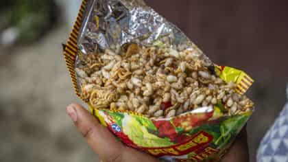 জানেন ঝালমুড়িকে ইংরেজিতে কী বলে?