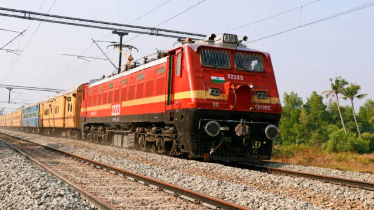 Indian Railways: ভারতীয় রেলের মাইলফলক, টেক্কা চিন, জাপানকেও! বড় সাফল্য বাংলাতেও Indian Railways: ভারতীয় রেলের মাইলফলক, টেক্কা চিন, জাপানকেও! বড় সাফল্য বাংলাতেও