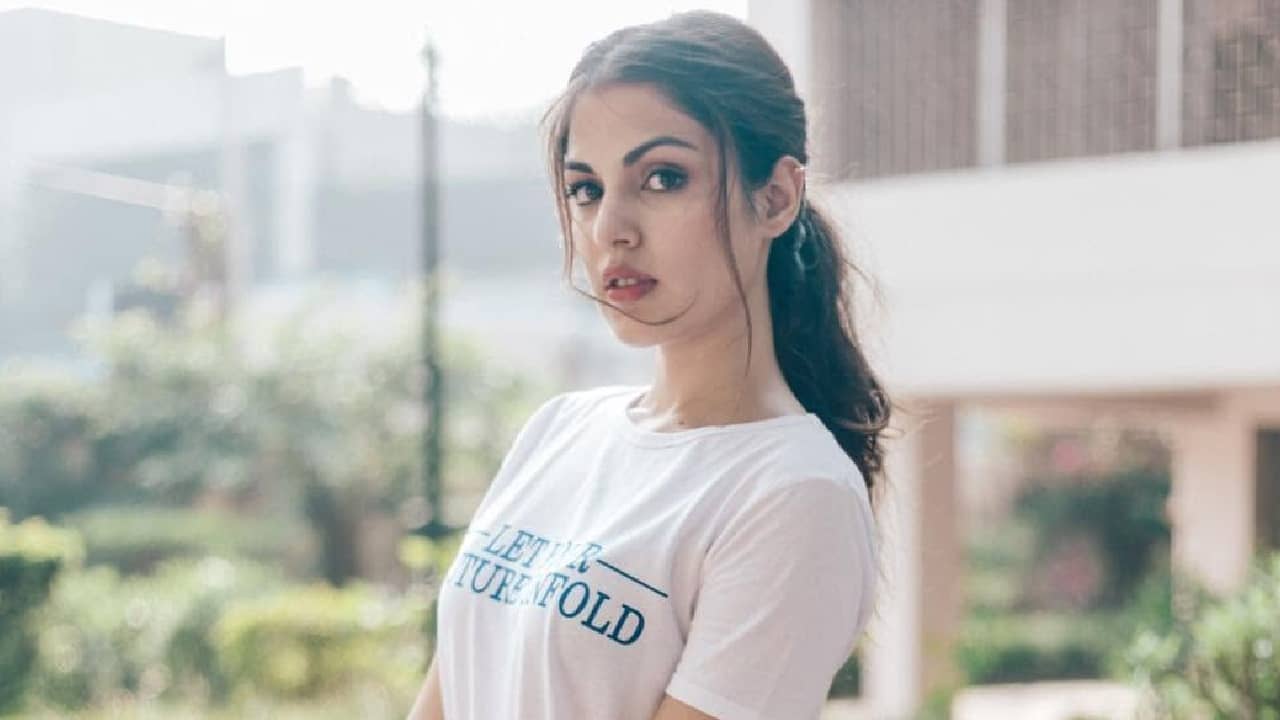 Rhea Chakraborty Jail Experience: ‘বাইরের মানুষের থেকে জেলের ভেতরের মানুষ অনেক ভালো’, ২৮ দিনের জেলজীবন নিয়ে মুখ খুললেন রিয়া