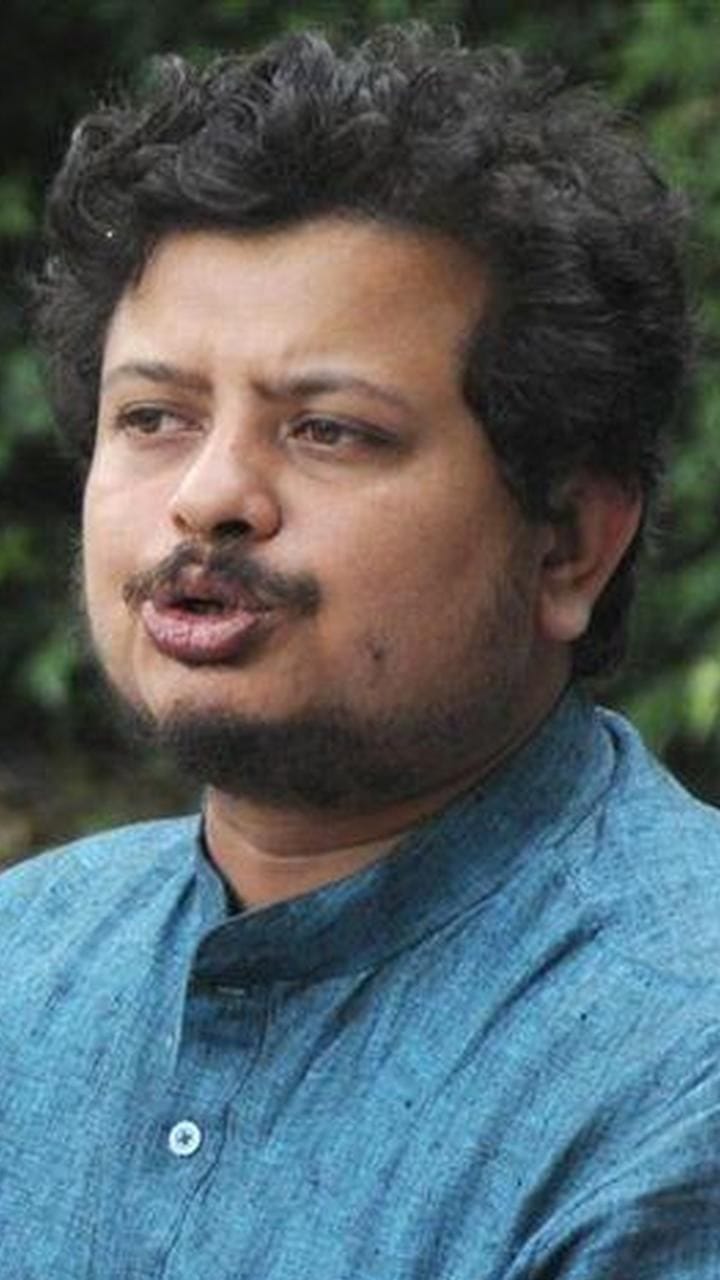 কালীঘাট তৃণমূলের হাতছাড়া হতে চলেছে তৃণমূল ছাত্র প্রতিষ্ঠা দিবসও!