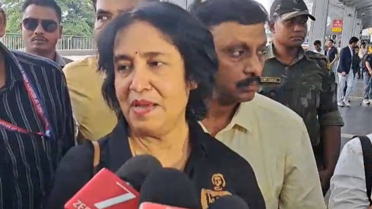 Taslima Nasrin: আপনি কি ভারতেই থাকবেন? সাংবাদিকের প্রশ্নে স্পষ্ট অবস্থান জানালেন বাংলাদেশি লেখিকা