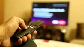 TV-তে আরও বেশি বিজ্ঞাপন? বাড়বে বিরতির সময়? নিয়মে পরিবর্তন আনল কেন্দ্র