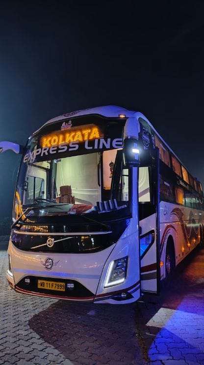 স্পেশাল বাস নামিয়েও চাহিদা মেটানো যাচ্ছে  না যাত্রীদের?