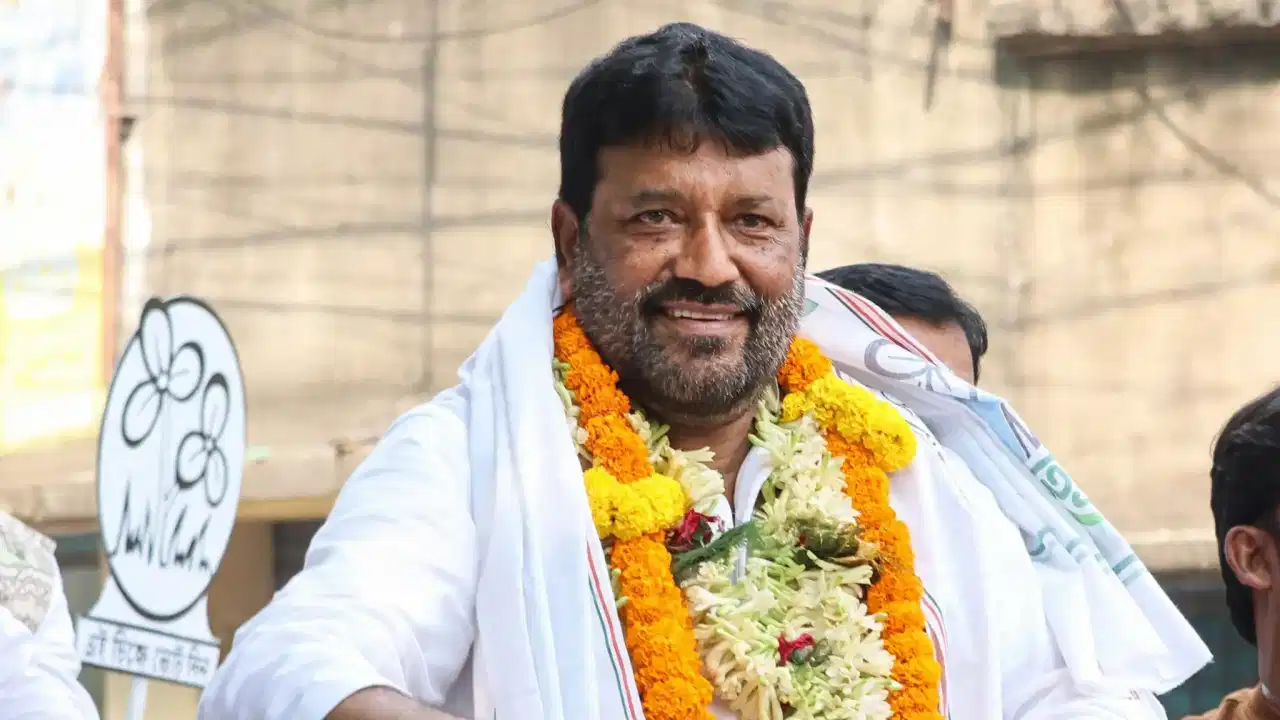Abu Taher on NCPI: '১৭ জনের দায়িত্ব ওরাই নিক', BJP-তে যোগ দেওয়ার কথা শুনেই বিরক্ত আবু তাহের Abu Taher on NCPI: '১৭ জনের দায়িত্ব ওরাই নিক', BJP-তে যোগ দেওয়ার কথা শুনেই বিরক্ত আবু তাহের