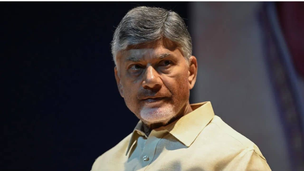 N Chandrababu Naidu: স্বল্পমেয়াদি রাজনৈতিক লাভের জন্য..., কমিশনের পাশে দাঁড়িয়ে বিরোধীদের নিশানা চন্দ্রবাবুর