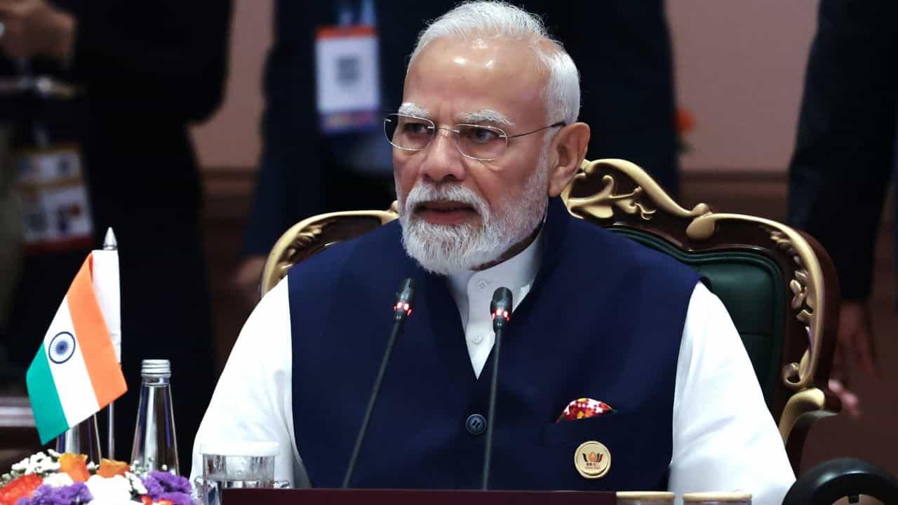 ৭২ ঘণ্টায় ১৫টি মিটিং। সাফল্যের সঙ্গে মিটল ব্রিকস সামিট। নয়া দিল্লির ভারত মণ্ডপমে ১২ ও ১৩ সেপ্টেম্বর- দুইদিনের জন্য আয়োজন করা হয়েছিল ব্রিকস সামিটের। কেমন হল সেই ব্রিকস সামিট?