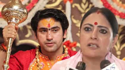 'বাগেশ্বর বাবার যেটা ঠিক মনে হয়েছে সেটা বলেছেন, রাজনীতির কী আছে?'