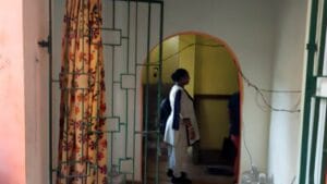 পোষ্যকে অন্য ঘরে আটকে শয্যাশায়ী যুবককে 'খুন'
