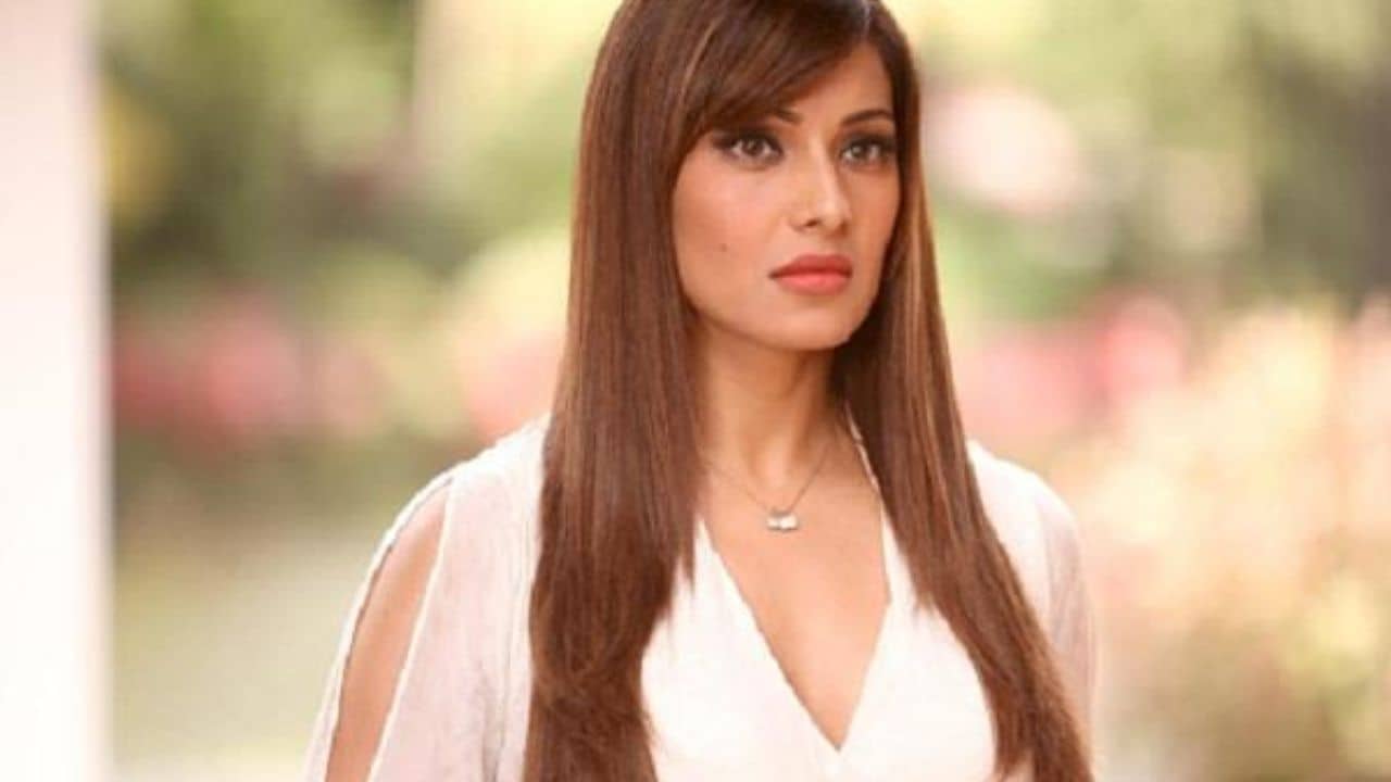 Bipasha Basu: বিপাশার প্রোটিন পাউডারের কৌটোর ভিতর কিলবিল করছে পোকা! তারপর...