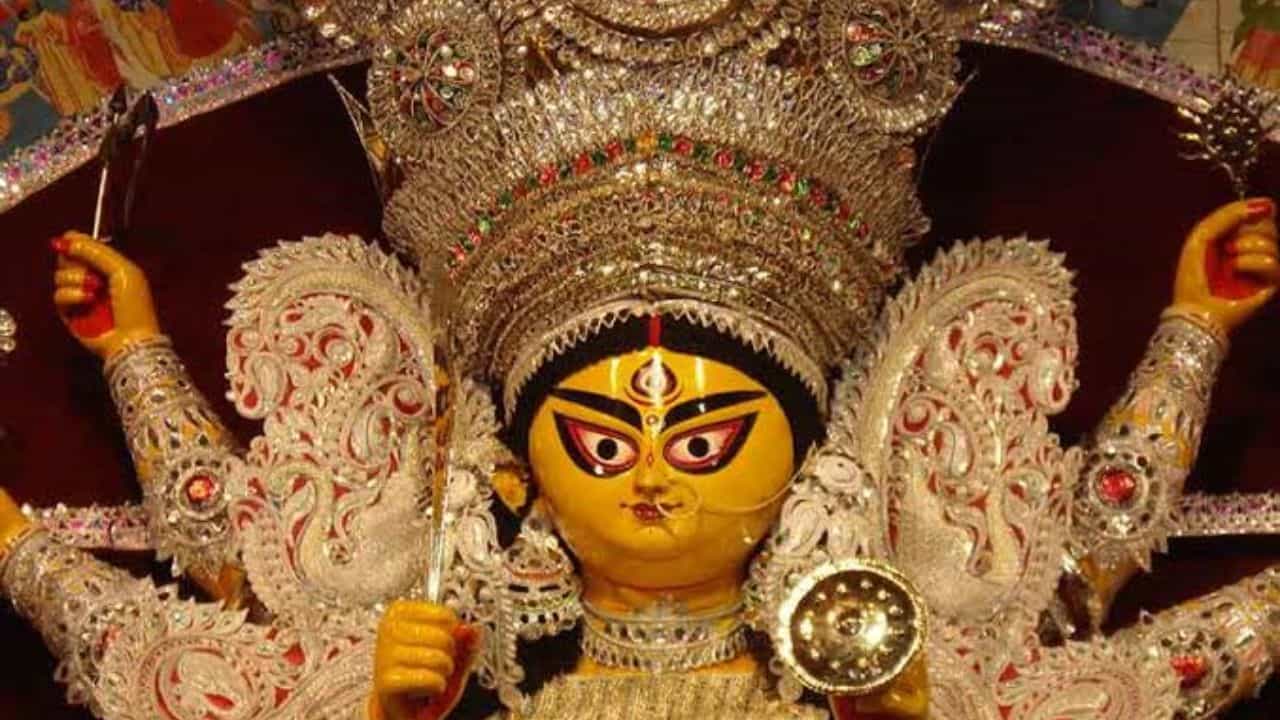 Durga Puja 2026: এবার পুজোয় দু'দিন সপ্তমী! অষ্টমীর অঞ্জলি কখন? কটায় সন্ধিপুজো? দেখুন পুরো নির্ঘণ্ট Durga Puja 2026: এবার পুজোয় দু'দিন সপ্তমী! অষ্টমীর অঞ্জলি কখন? কটায় সন্ধিপুজো? দেখুন পুরো নির্ঘণ্ট