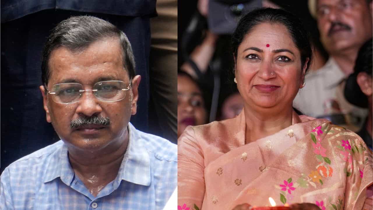 Delhi SIR: লিস্টে নাম নেই প্রাক্তন মুখ্যমন্ত্রী অরবিন্দ কেজরীবাল ও পরিবারের! নোটিস গেল বর্তমান মুখ্যমন্ত্রীর কাছেও, দিল্লির SIR-এ হচ্ছেটা কী? Delhi SIR: লিস্টে নাম নেই প্রাক্তন মুখ্যমন্ত্রী অরবিন্দ কেজরীবাল ও পরিবারের! নোটিস গেল বর্তমান মুখ্যমন্ত্রীর কাছেও, দিল্লির SIR-এ হচ্ছেটা কী?