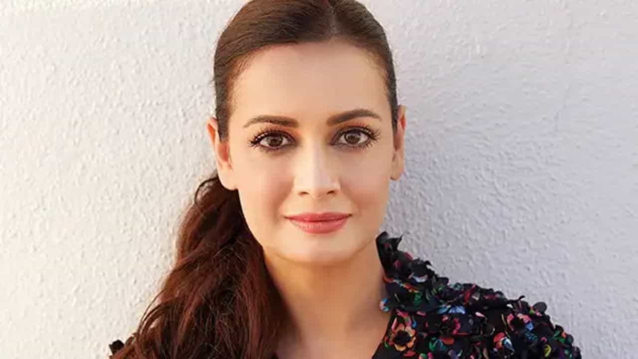 Diya Mirza: সিনেমার জন্য বাড়ি বন্ধক রেখেছিলেন দিয়া মির্জা! ঠিক কী ঘটেছিল? Diya Mirza: সিনেমার জন্য বাড়ি বন্ধক রেখেছিলেন দিয়া মির্জা! ঠিক কী ঘটেছিল?