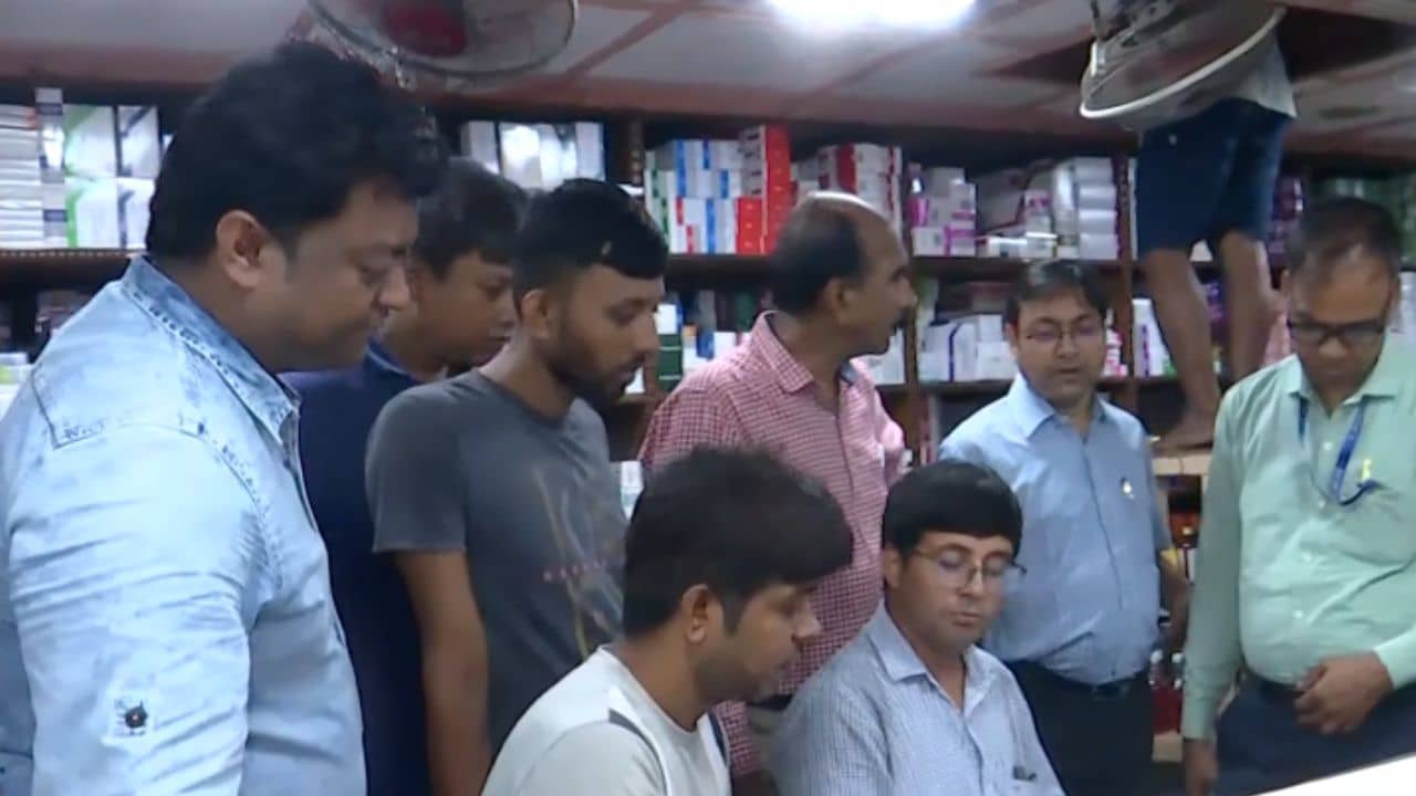 Medical Shop Barabazar: খাবারের পর এবার ওষুধের দোকান, বড়বাজারে শুরু তল্লাশি
