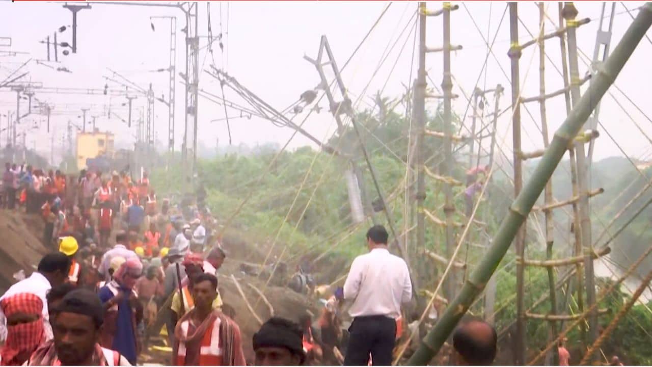 New Farakka Rail Line Repair: নিউ ফরাক্কার লাইনে সংস্কার প্রায় শেষের পথে, কখন থেকে চলবে ট্রেন?